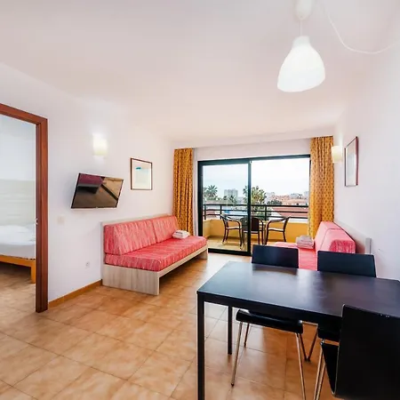 Holiday home Apto Con Terraza 104